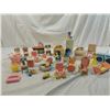 Image 2 : BOX LOT ASSORTED PLASTIC DOLLHOUSE FURNITURE