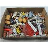 Image 2 : BOX LOT FARM ANIMALS