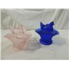 Image 2 : LOT 2 VINTAGE GLASS CHICKEN IN BASKET DISHES