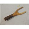 Image 1 : CARVED SLING SHOT