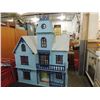 Image 2 : 10 ROOM VICTORIAN DOLLHOUSE
