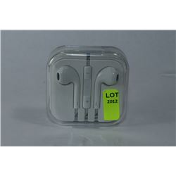 PAIR OF NEW HEADPHONES FOR IPOD / IPHONE