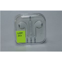 PAIR OF NEW HEADPHONES FOR IPOD / IPHONE