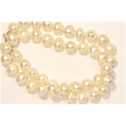 STERLING SILVER CLASP PEARL NECKLACE