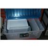 Image 1 : LOT OF STORAGE TOTES & CONTAINERS
