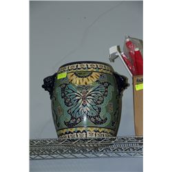 DECORATIVE CERAMIC PEDASTAL LION HEAD HANDLE