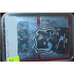 BOX OF MIXED HOCKEY CARDS