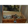 Image 1 : JEWELLERY BOX WITH ACCESSORIES