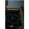 Image 1 : BOX OF SUNGLASSES