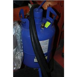 NEW 5 GAQLLON PRESSURE SANDBLASTER MADE BY