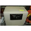 Image 1 : SENTRY SAFE W/ KEY