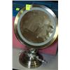 Image 1 : LIGHTED MIRROR