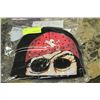 Image 1 : 2PK GLOW IN THE DARK HALLOWEEN TOQUES