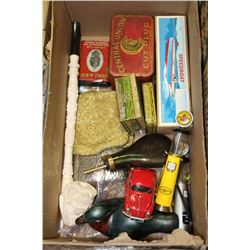 BOX OF ESTATE COLLECTIBLES
