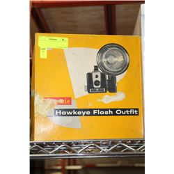 BROWNIE VINTAGE HAWKEYE FLASH CAMERA
