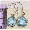 Image 2 : 14KT WHITE GOLD BLUE TOPAZ EARRINGS