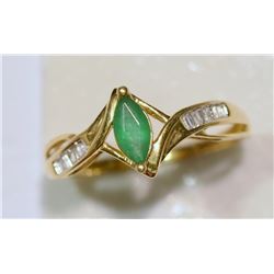 14KT GOLD EMERALD (0.30CT) & DIAMOND RING
