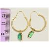 Image 4 : 14KT GOLD EMERALD (1.20CT) HOOP EARRINGS