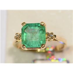 14KT GOLD EMERALD (2.02CT) & DIAMOND RING