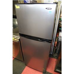 DANBY BLACK & STAINLESS APARTMENT SIZE FRIDGE