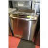 Image 1 : GE STAINLESS STEEL DISHWASHER