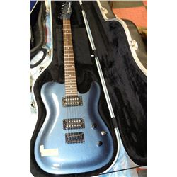 GUITAR FENDER SQUIRE BLUE WITH HARD PLASTIC CASE