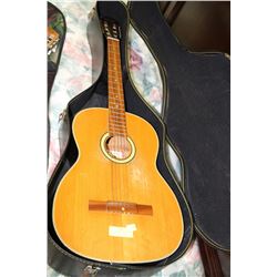 GUITAR YAMAHA - OLDER MODEL WITH HARD CASE