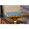 Image 1 : LARGE ESTATE AMBER GLASS DISH