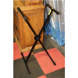 FOLDING DRYWALL STAND