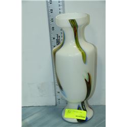 ESTATE MILK ART GLASS VASE