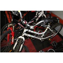 POLICE SEIZURE:EVERYDAY TRAVELLER LADIES CRUISIN