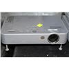 Image 1 : PTLB50SU PANASONIC PROJECTOR