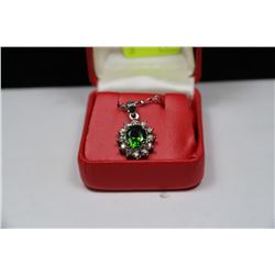 .925 SILVER GREEN QZ PENDANT NECKLACE