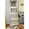 Image 1 : LOUISVILLE 6' ALUMINUM LADDER