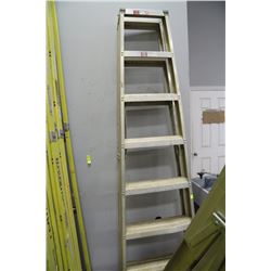 ALUMINUM 8' LADDER