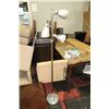 Image 1 : FLOOR LAMP
