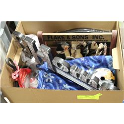 BOX OF ASSORTED CHRISTMAS DECORATIONS