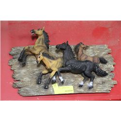 HORSE WALL PLAQUE