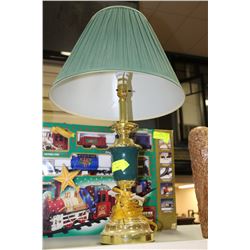 ESTATE BRASS TONE LAMP