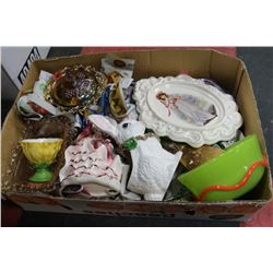 BOX OF ASSORTED VINTAGE CHINA INCLUDING CARNIVAL