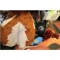 BOX OF 8 HALLOWEEN MASKS