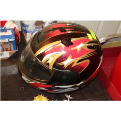 SKI-DOO HELMET - SIZE MENS LARGE