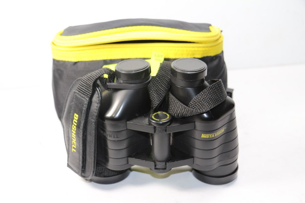 BUSHNELL INSTA VISION BINOCULARS 7X35WA IN CASE