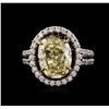 Image 1 : 14KT White Gold 4.74ctw Fancy Yellow Diamond Ring