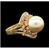 Image 2 : 14KT Yellow Gold Pearl and Diamond Ring
