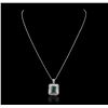Image 2 : 14KT White Gold 3.21ct Emerald and Diamond Pendant With Chain