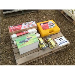 1-1/2 TON LEVER HOIST