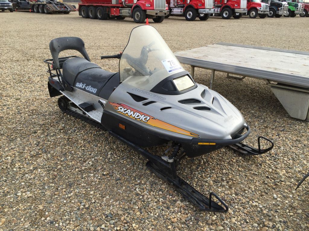 1997 SKIDOO SKANDIC 380 SNOWMOBILE