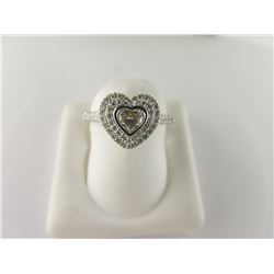 135-14397:18K white gold diamond ring