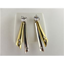 176-18058:18K white and yellow gold diamond